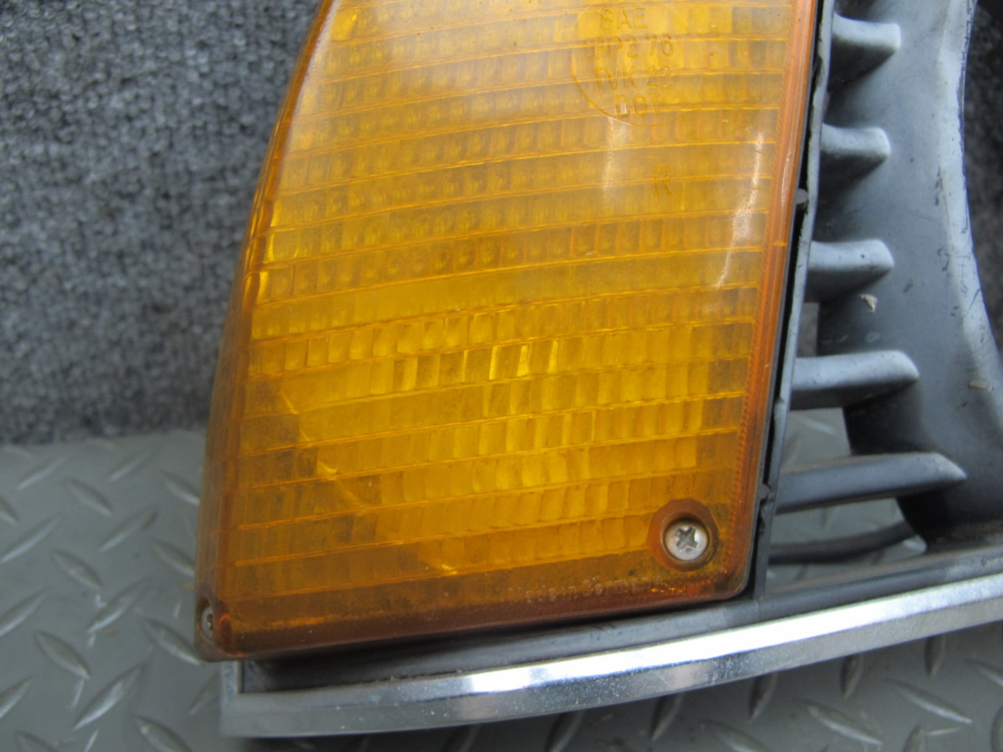 83-87 BMW E24 6-SERIES Set of 2 Front Left & Right Headlight Trim Grille OEM