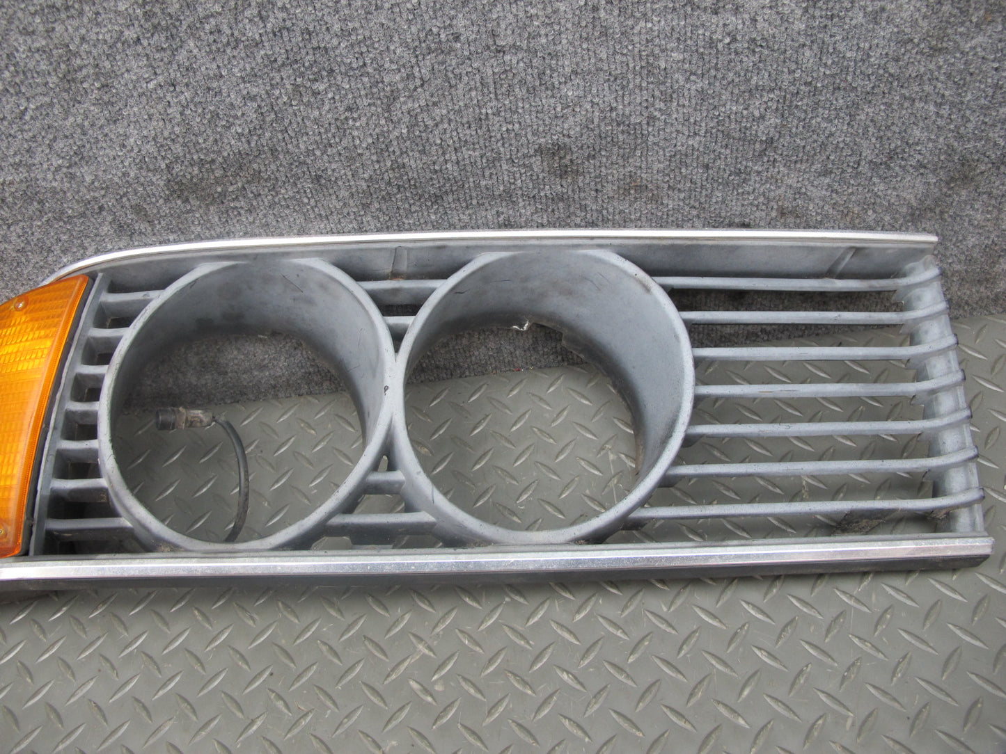 83-87 BMW E24 6-SERIES Set of 2 Front Left & Right Headlight Trim Grille OEM