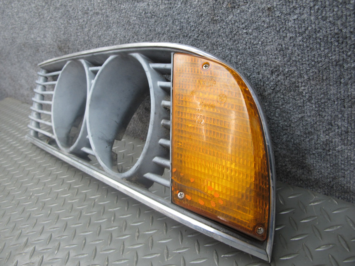 83-87 BMW E24 6-SERIES Set of 2 Front Left & Right Headlight Trim Grille OEM