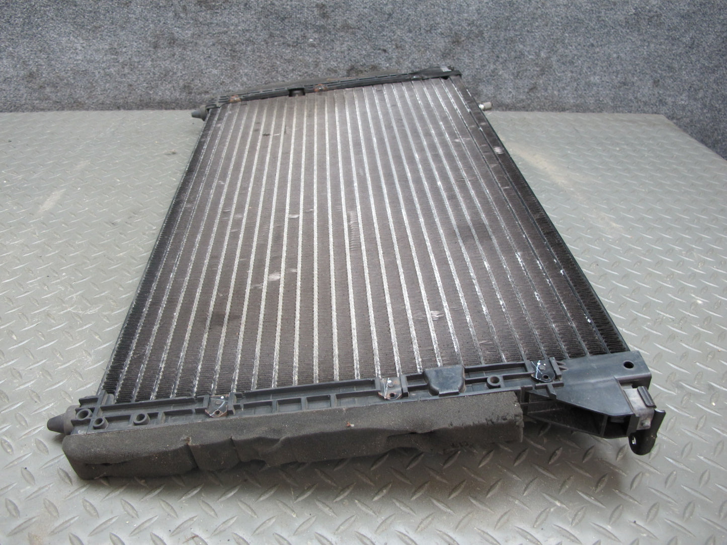 92-93 Lexus UZZ30L SC300 SC400 AC Air Condition Condenser w Line OEM