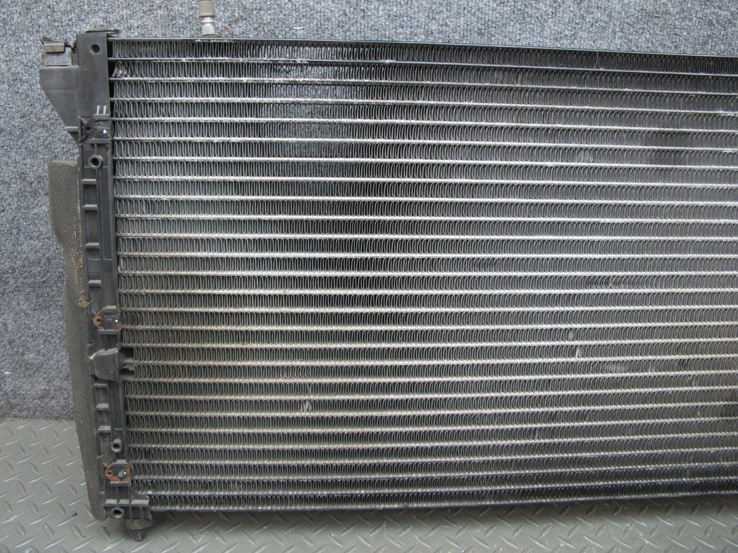 92-93 Lexus UZZ30L SC300 SC400 AC Air Condition Condenser w Line OEM