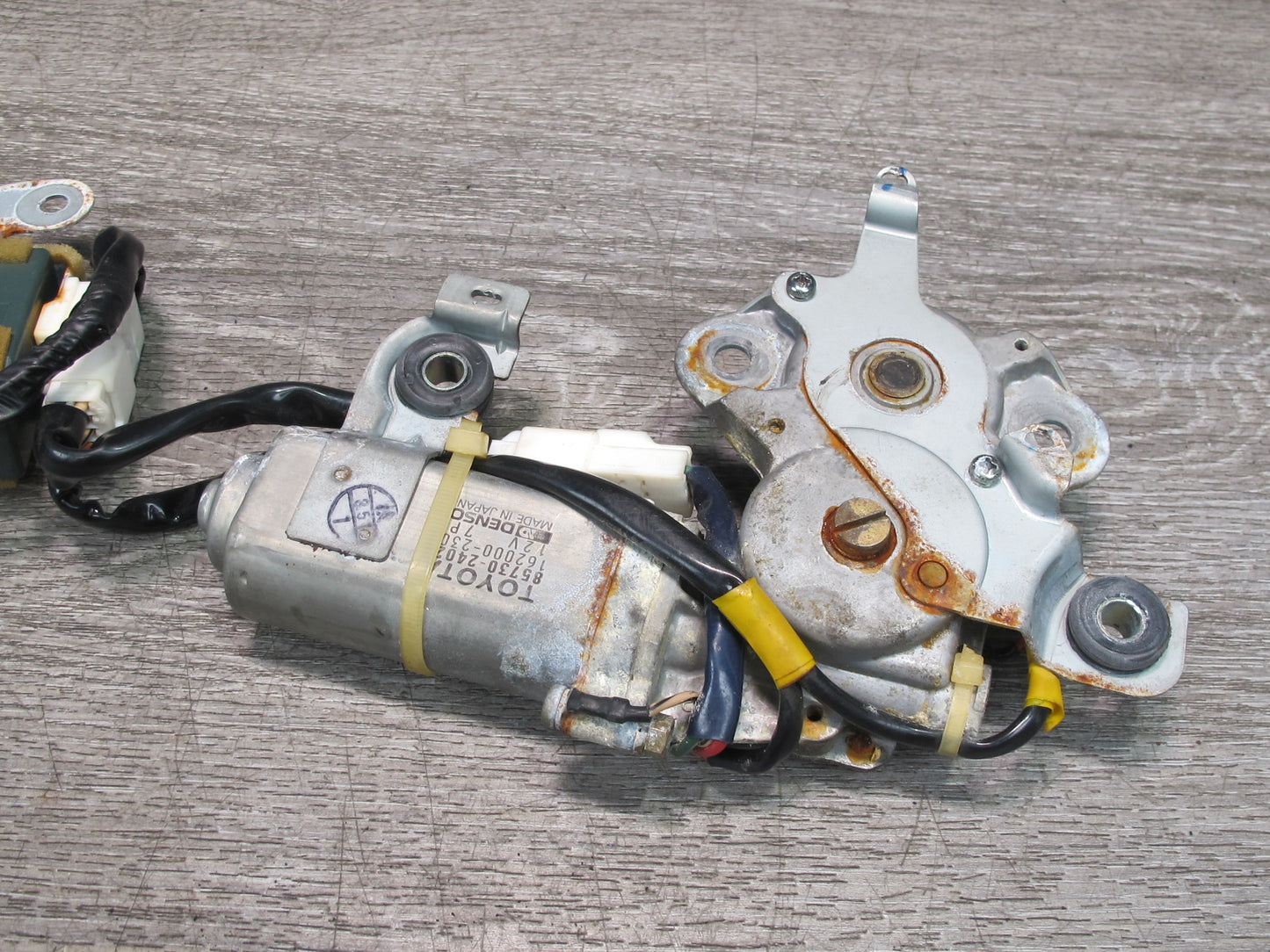 94-95 Lexus JZZ31L SC400 SC300 Sunroof Motor & Relay Control Module Set OEM