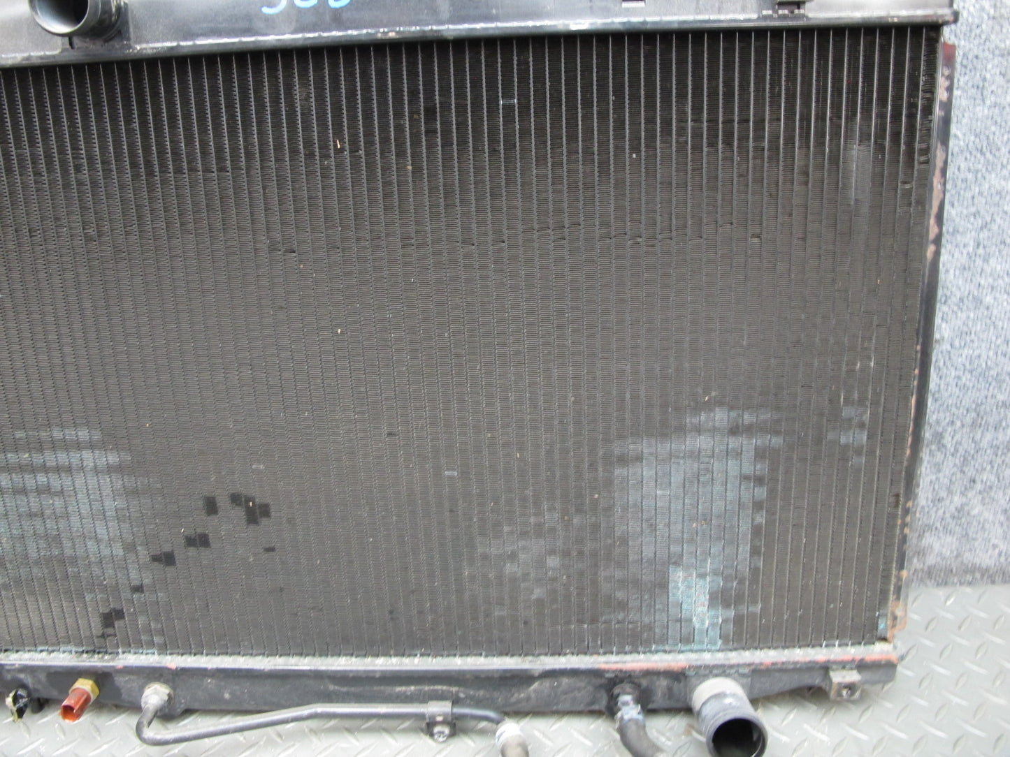 92-95 Lexus UZZ30L SC400 1UZFE Engine Motor Cooling Radiator OEM