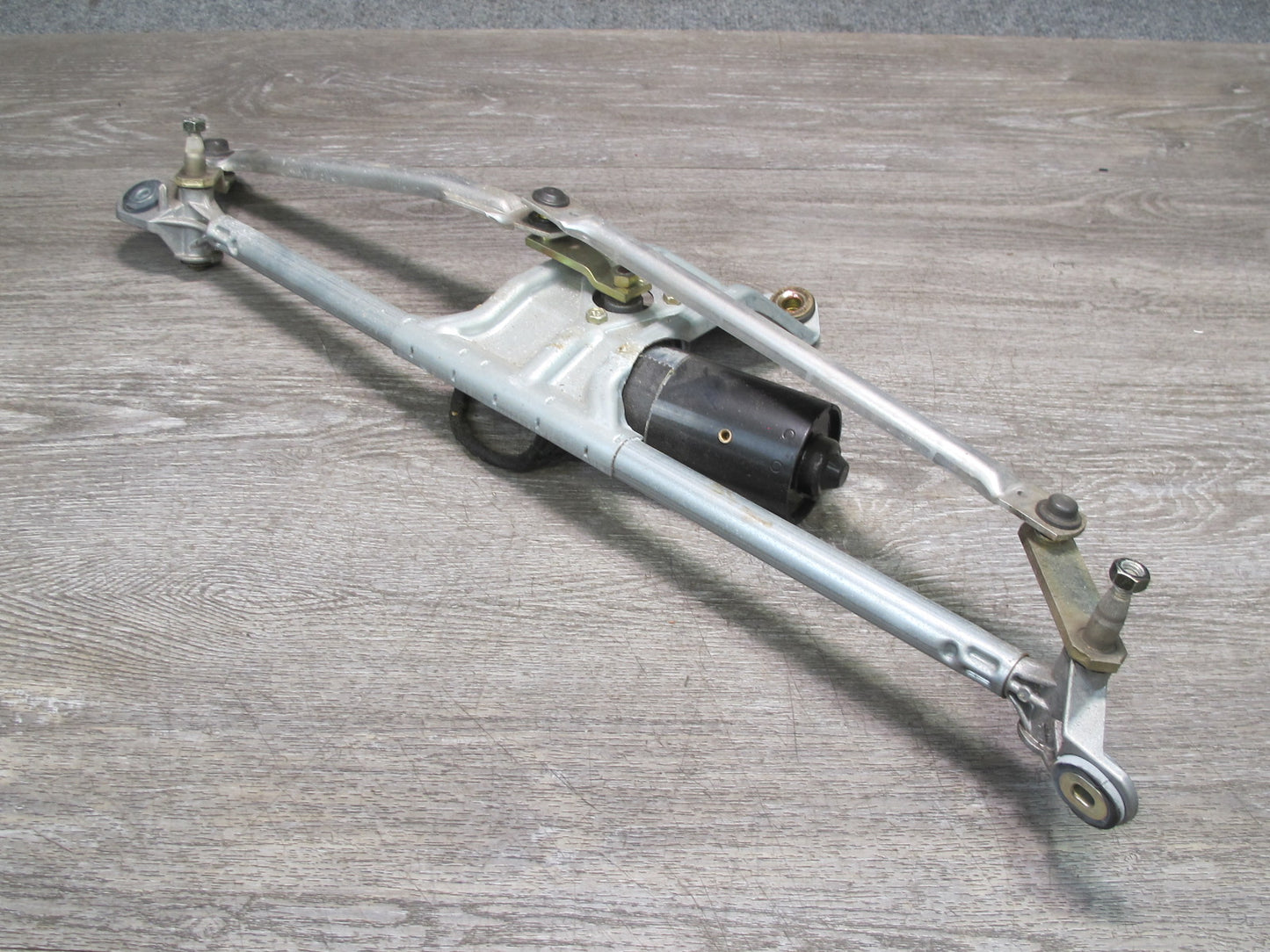 1997-2004 Porsche Boxster 986 Windshield Wiper Transmission Linkage W/ Motor