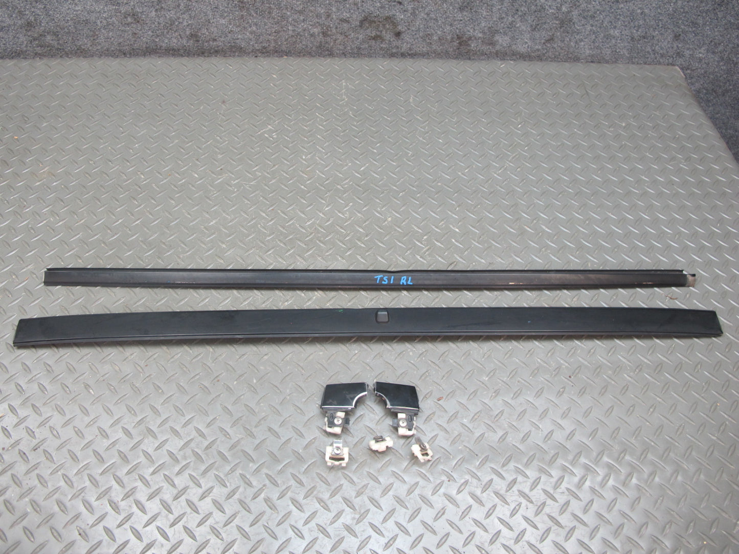 86-92 Toyota Supra MA71 Set of 2 Door Window Weatherstrip Molding OEM