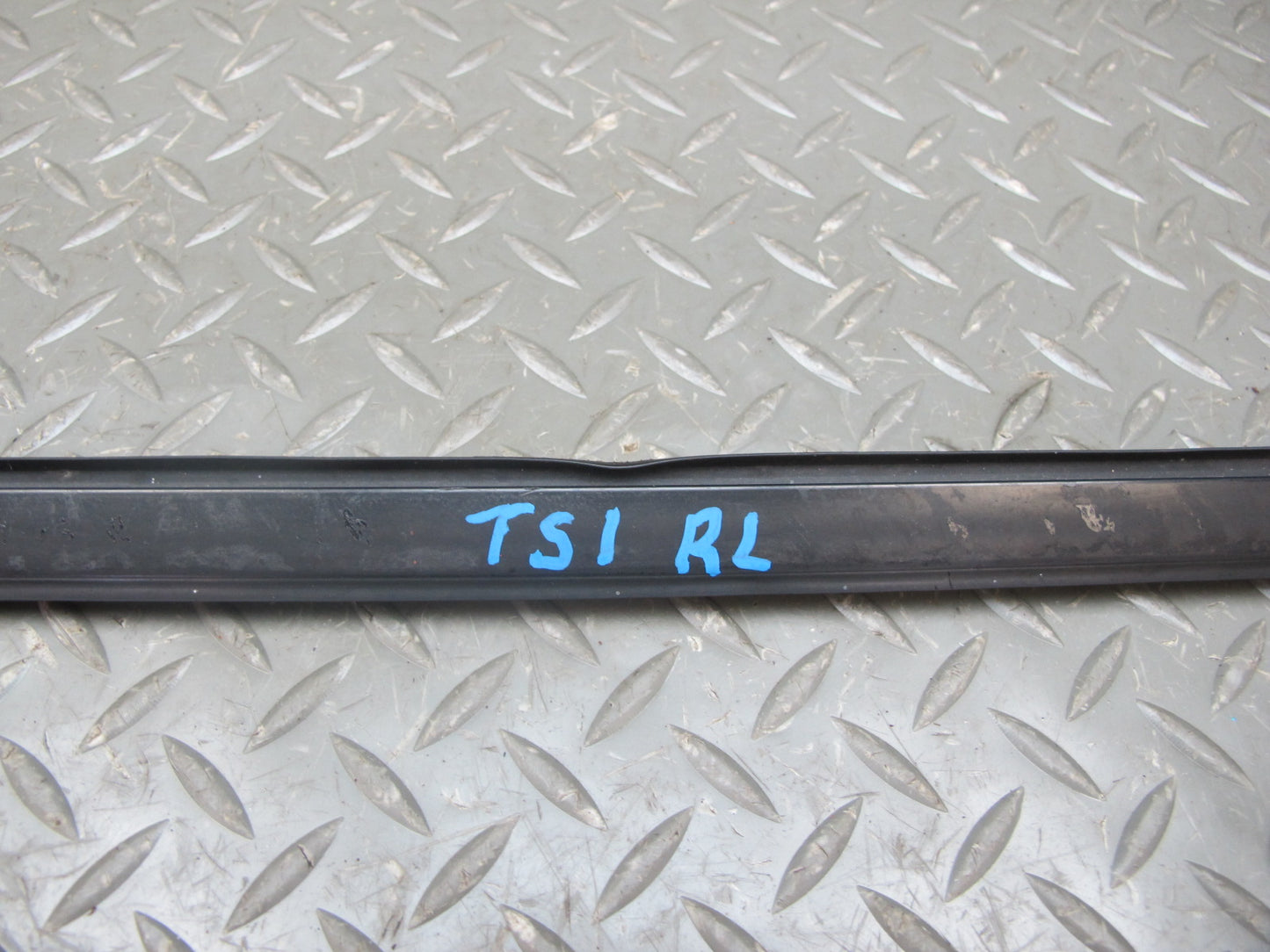 86-92 Toyota Supra MA71 Set of 2 Door Window Weatherstrip Molding OEM