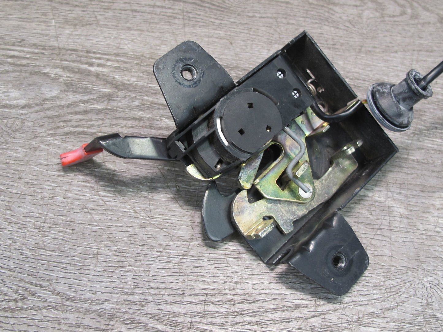 1997-2004 Porsche Boxster 986 Front Hood Lock Latch Actuator Release