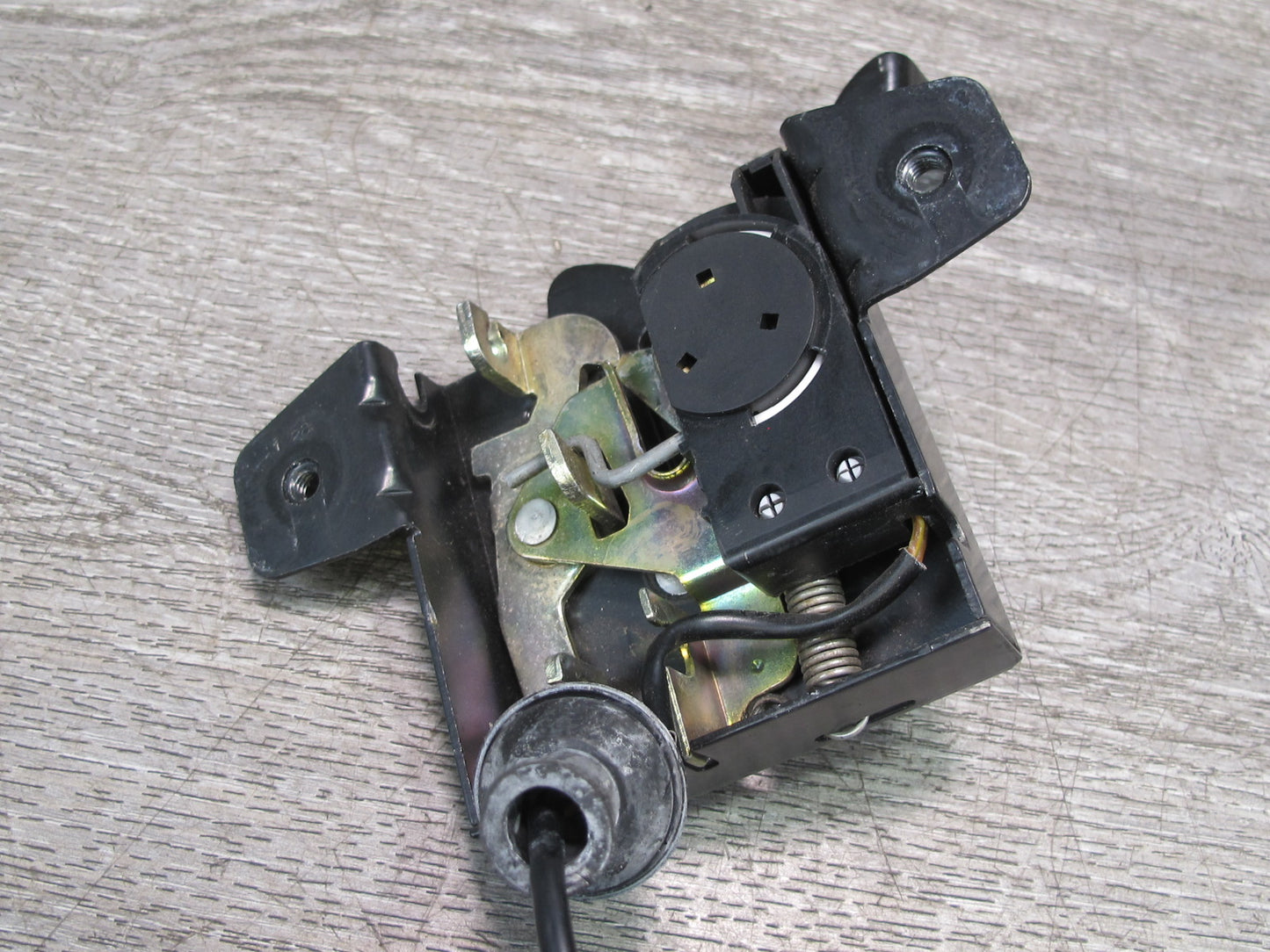 1997-2004 Porsche Boxster 986 Front Hood Lock Latch Actuator Release