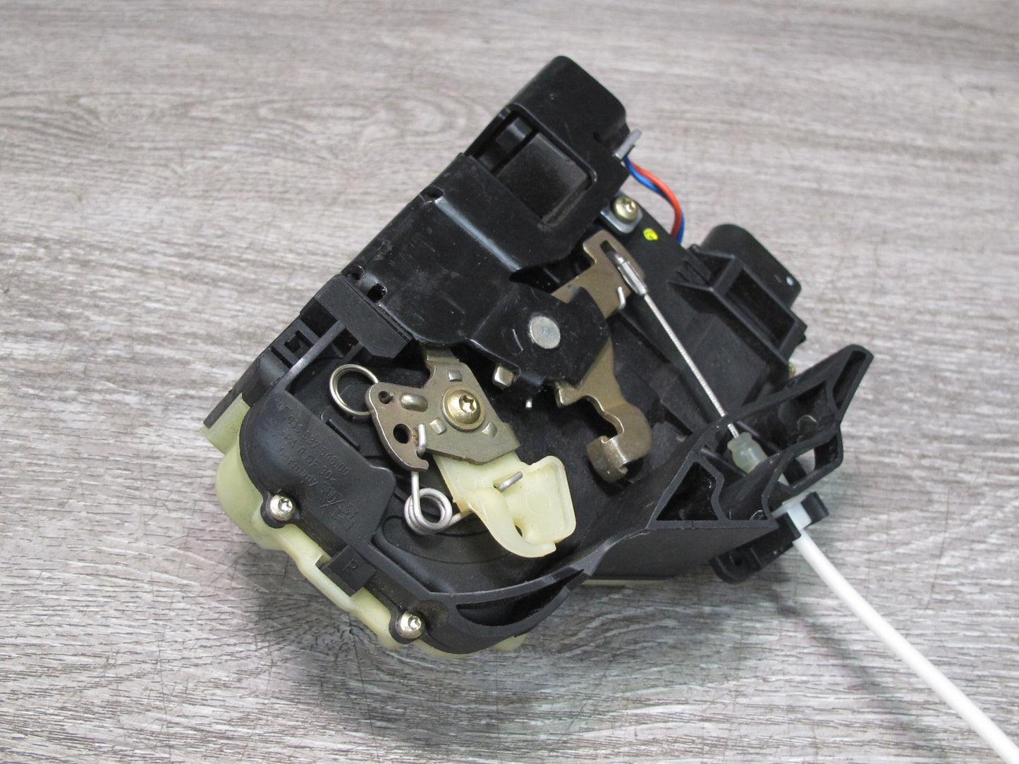 1997-2004 Porsche Boxster 986 Right Pass Side Door Lock Latch Actuator