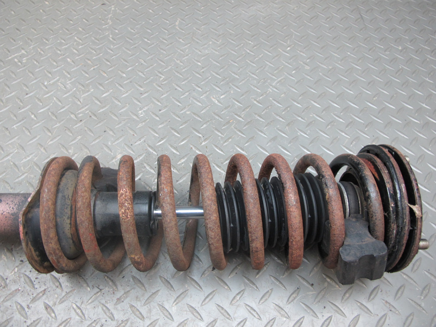 79-81 Datsun Nissan 280ZX S130 2+2 Rear Left Right Strut Shock Spring Set OEM