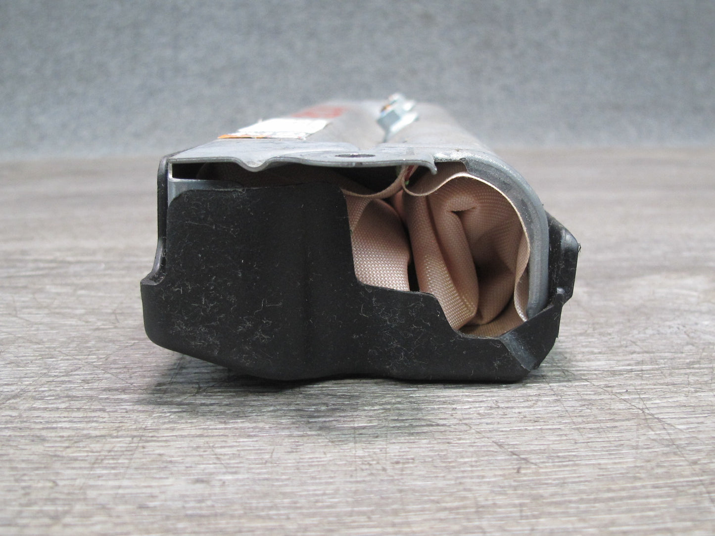 16-23 CHEVROLET CAMARO FRONT RIGHT PASS SIDE UNDER DASH KNEE SRS AIRBAG OEM