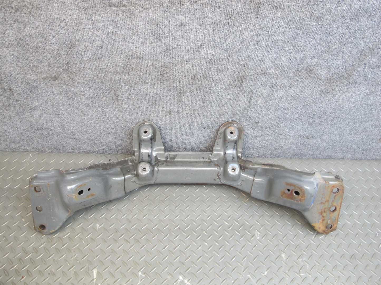 80-83 Datsun Nissan 280ZX S130 2+2 M/T NON Turbo Front Engine Crossmember OEM