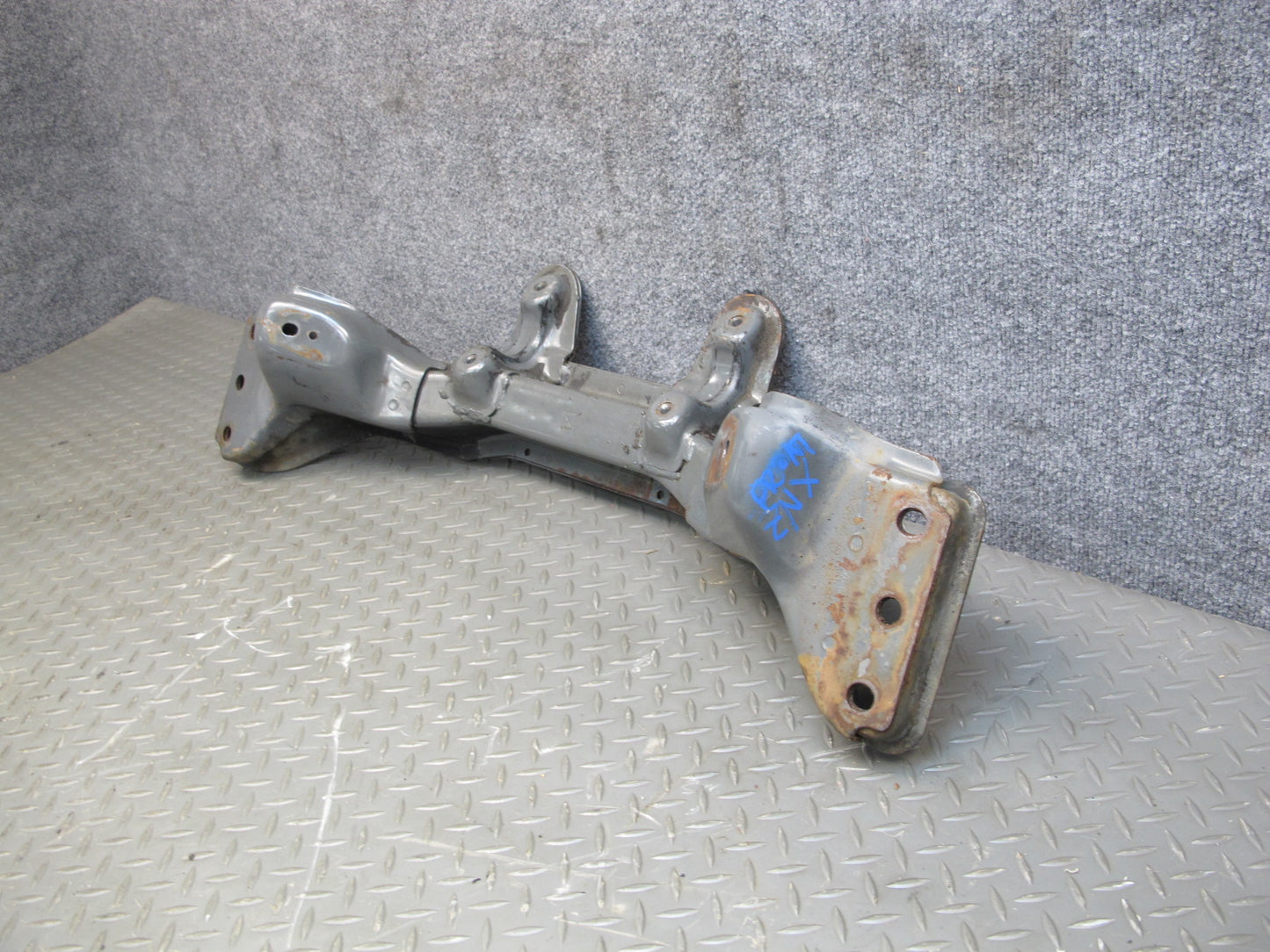 80-83 Datsun Nissan 280ZX S130 2+2 M/T NON Turbo Front Engine Crossmember OEM