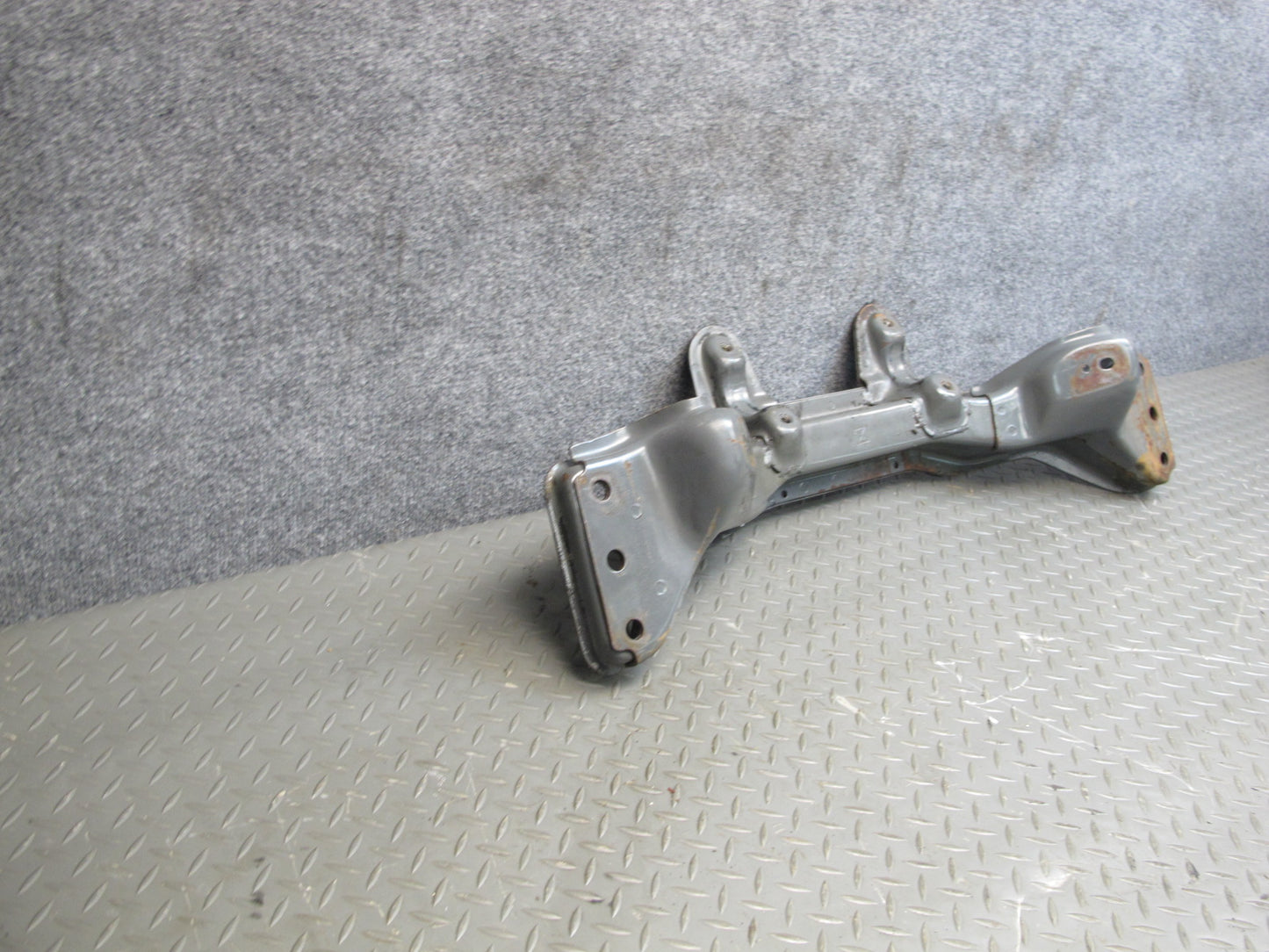 80-83 Datsun Nissan 280ZX S130 2+2 M/T NON Turbo Front Engine Crossmember OEM