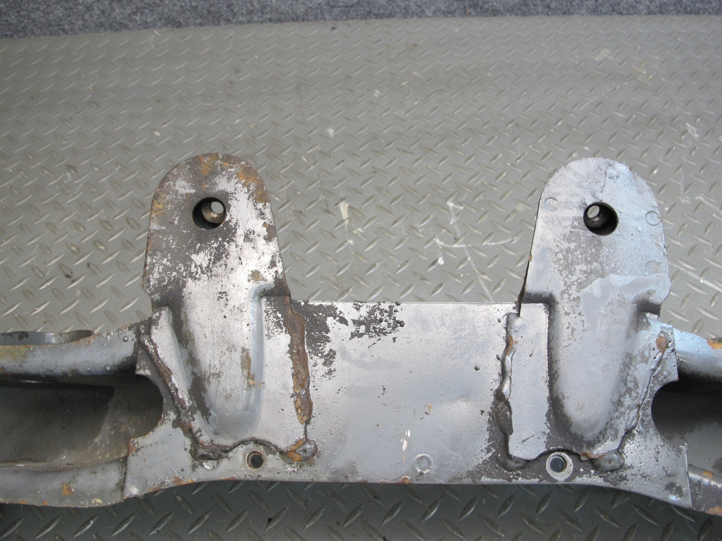 80-83 Datsun Nissan 280ZX S130 2+2 M/T NON Turbo Front Engine Crossmember OEM