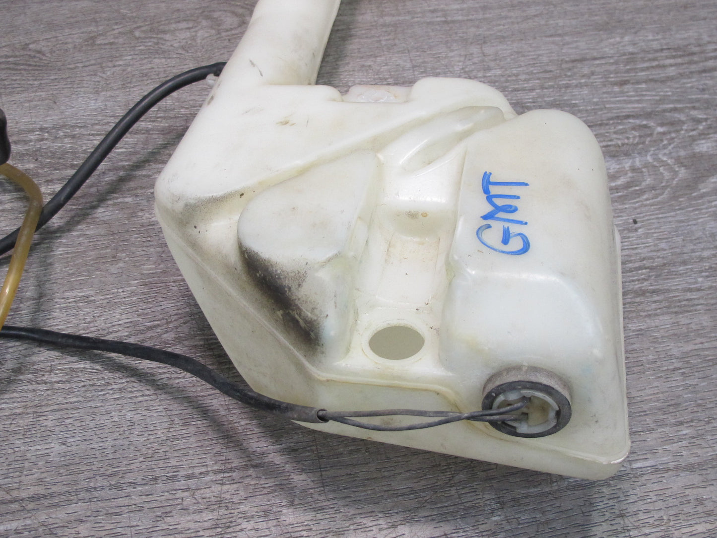 91-99 Mitsubishi 3000GT Front Windshield Washer Fluid Reservoir w Pump OEM