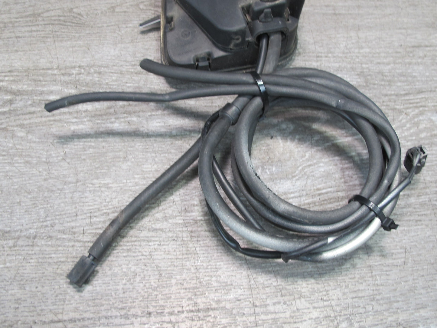 03-12 Mercedes R230 Sl-class Set of 2 Front Hood Vent Grille w Spray Jets OEM