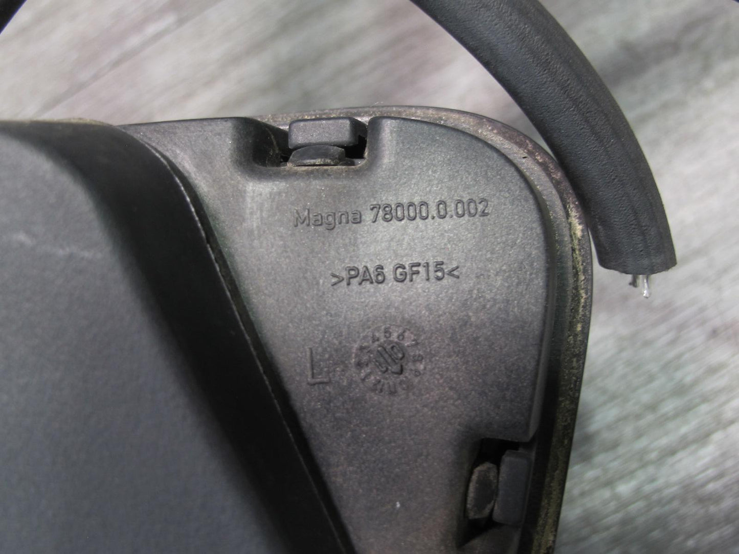 03-12 Mercedes R230 Sl-class Set of 2 Front Hood Vent Grille w Spray Jets OEM