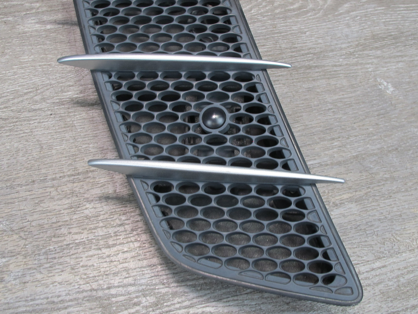 03-12 Mercedes R230 Sl-class Set of 2 Front Hood Vent Grille w Spray Jets OEM