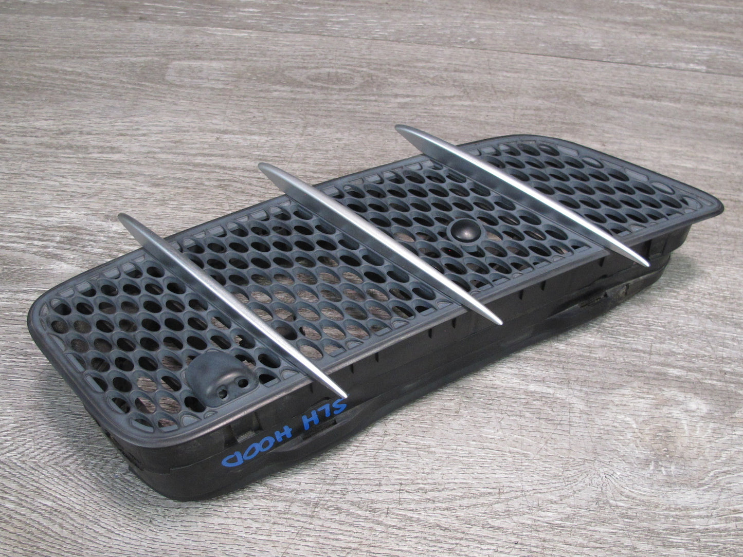 03-12 Mercedes R230 Sl-class Set of 2 Front Hood Vent Grille w Spray Jets OEM