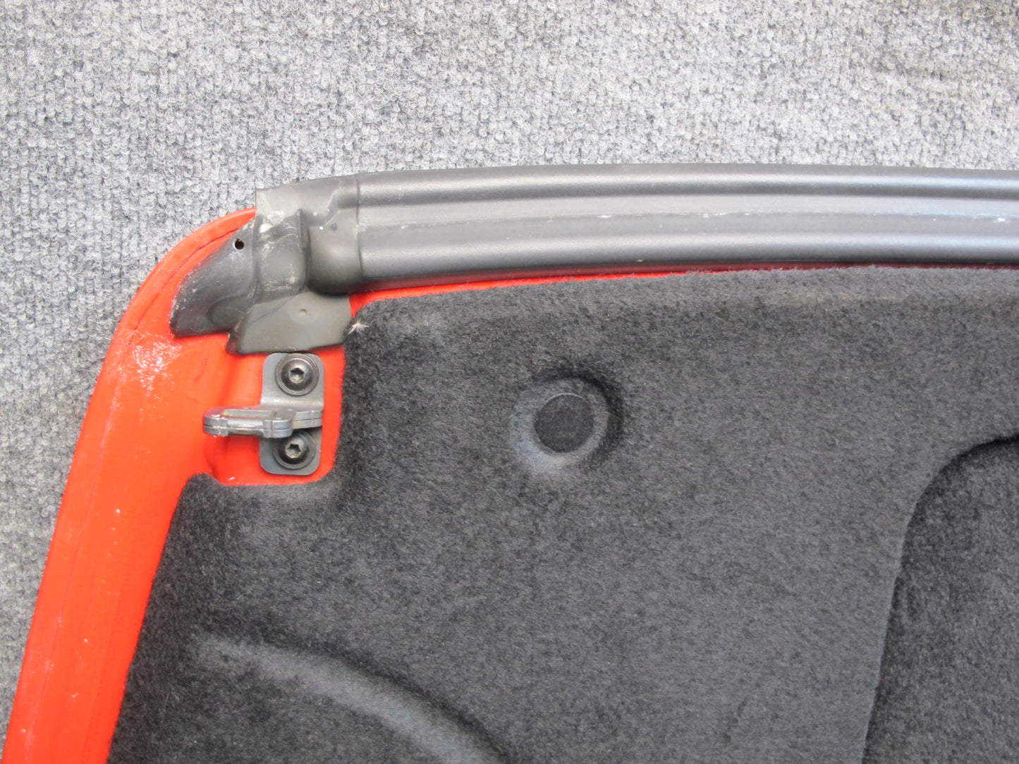 03-06 Chevrolet SSR Rear Cargo Tonneau BED Cover RED OEM