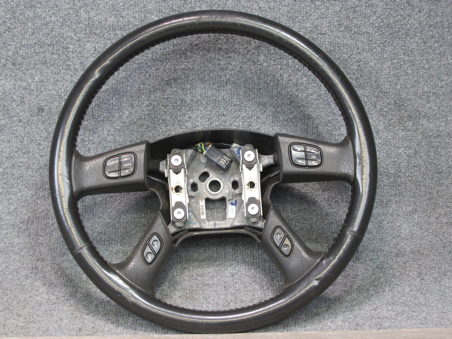 2003-2007 Hummer H2 Leather Black Steering W/ Controls 10364488