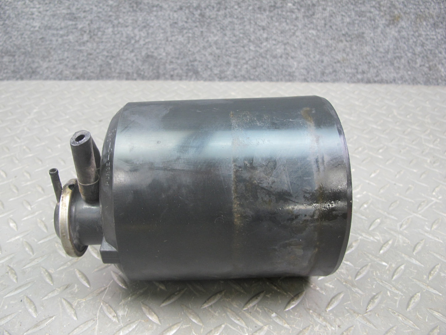 79-83 Datsun Nissan 280ZX S130 Fuel Evap Vapor Canister 14950-P8201 OEM