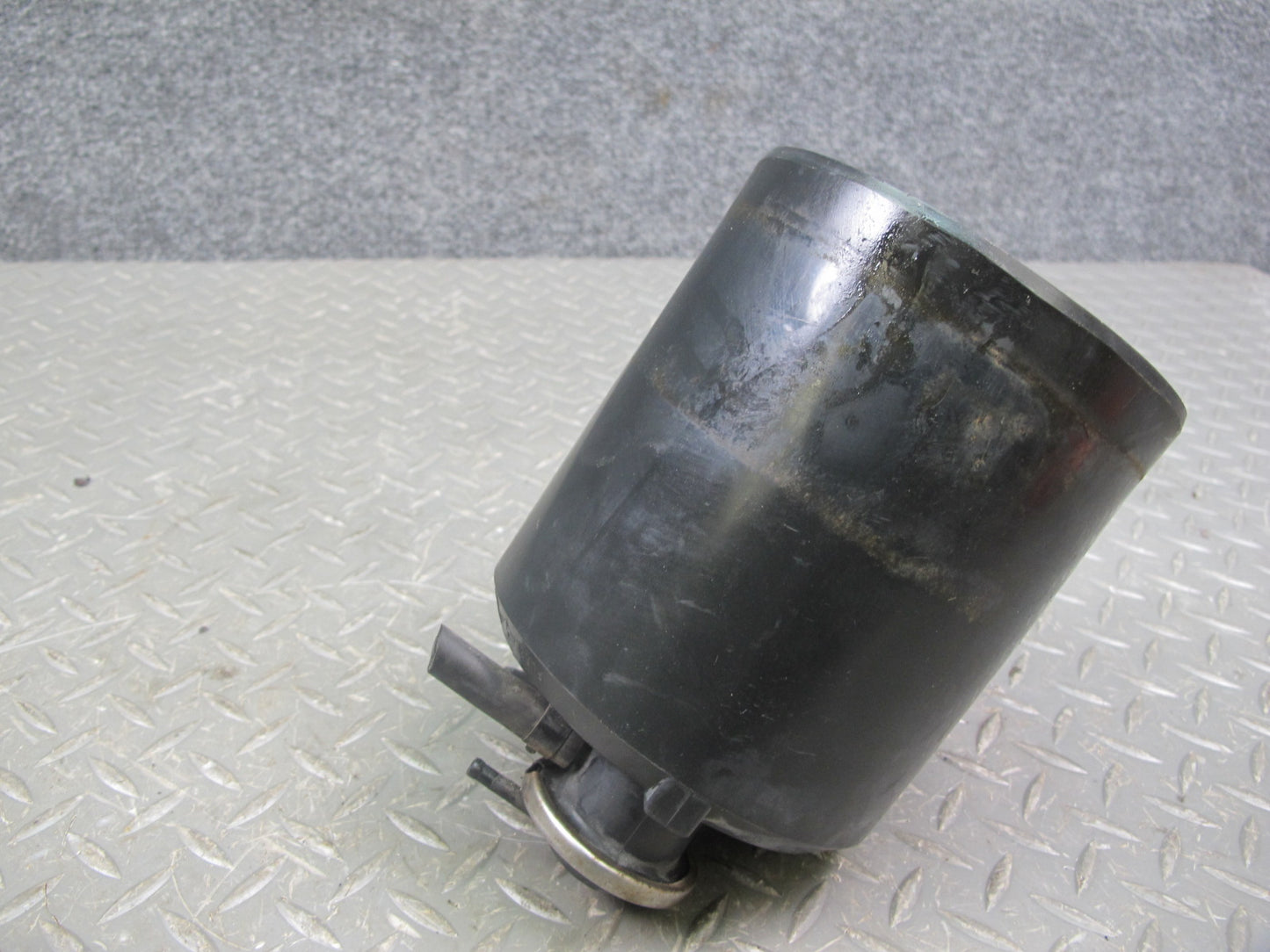 79-83 Datsun Nissan 280ZX S130 Fuel Evap Vapor Canister 14950-P8201 OEM