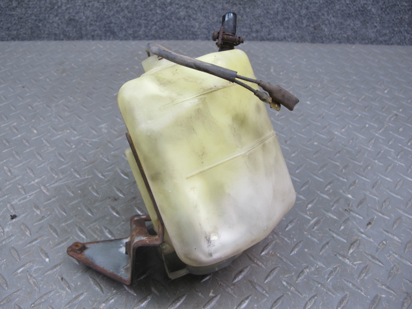 79-83 Datsun Nissan 280ZX S130 NA Engine Coolant Expansion Reservoir Tank OEM