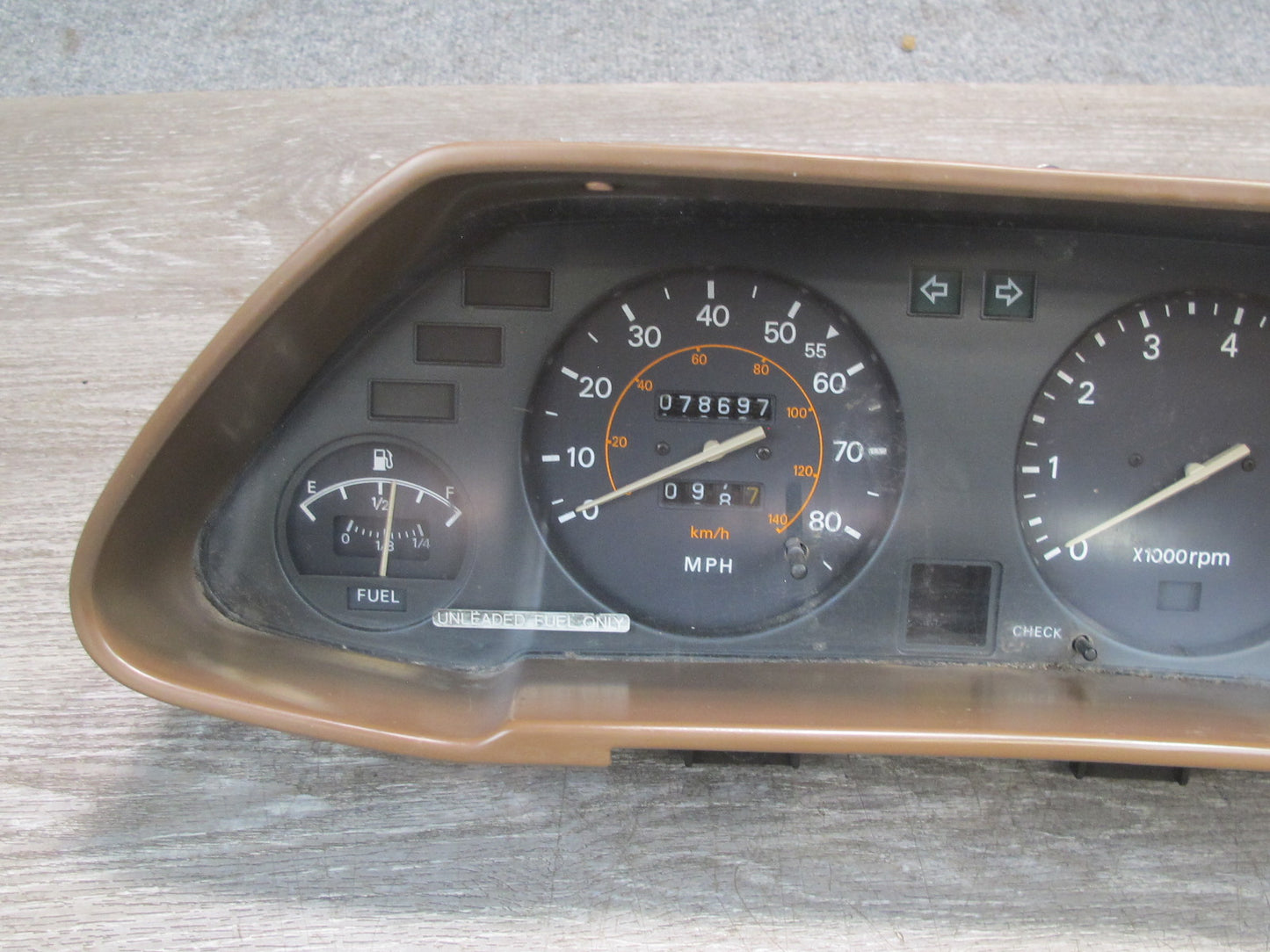 79-83 Datsun Nissan 280ZX S130 Instrument Cluster Gauge Speedometer 85MPH OEM