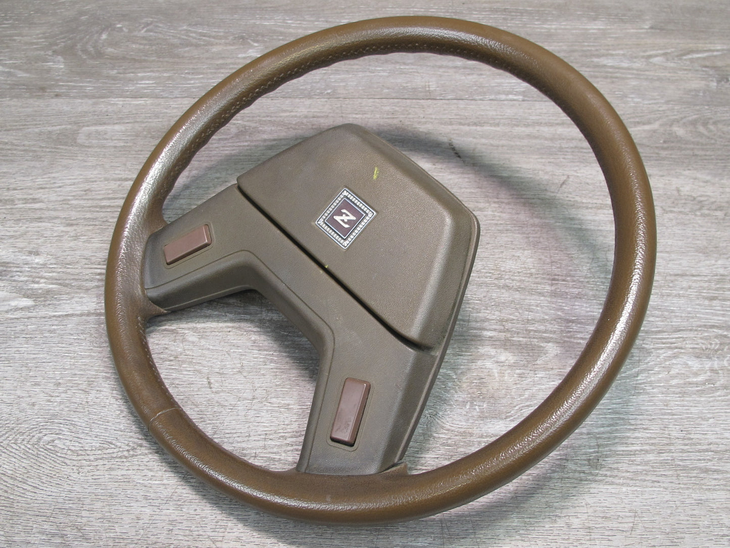 79-83 Datsun Nissan 280ZX S130 2-SPOKE Steering w Horn Pad Button Brown OEM