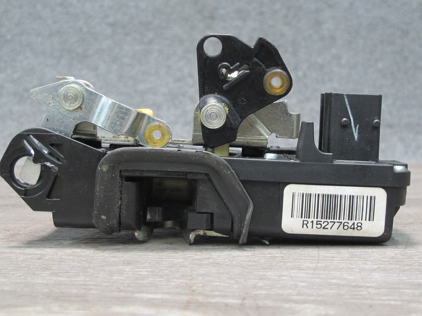 2003-2007 Hummer H2 Front Right Passenger Side Door Lock Latch Actuator