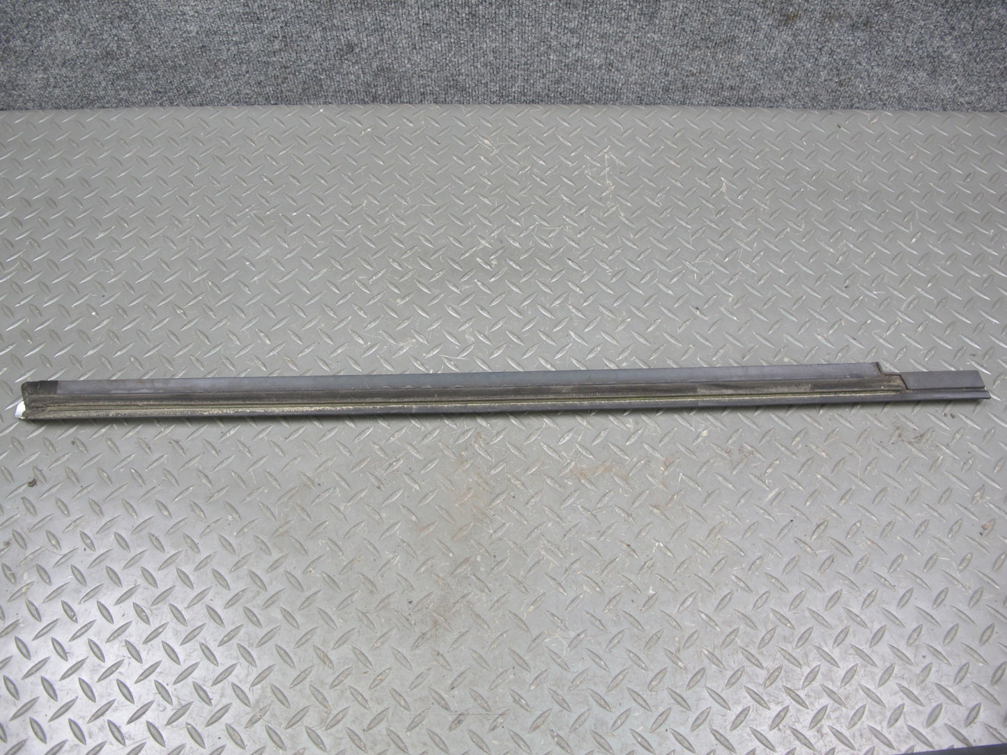 14-19 Maserati Ghibli Set of 4 Front Right & Left Door Molding OEM