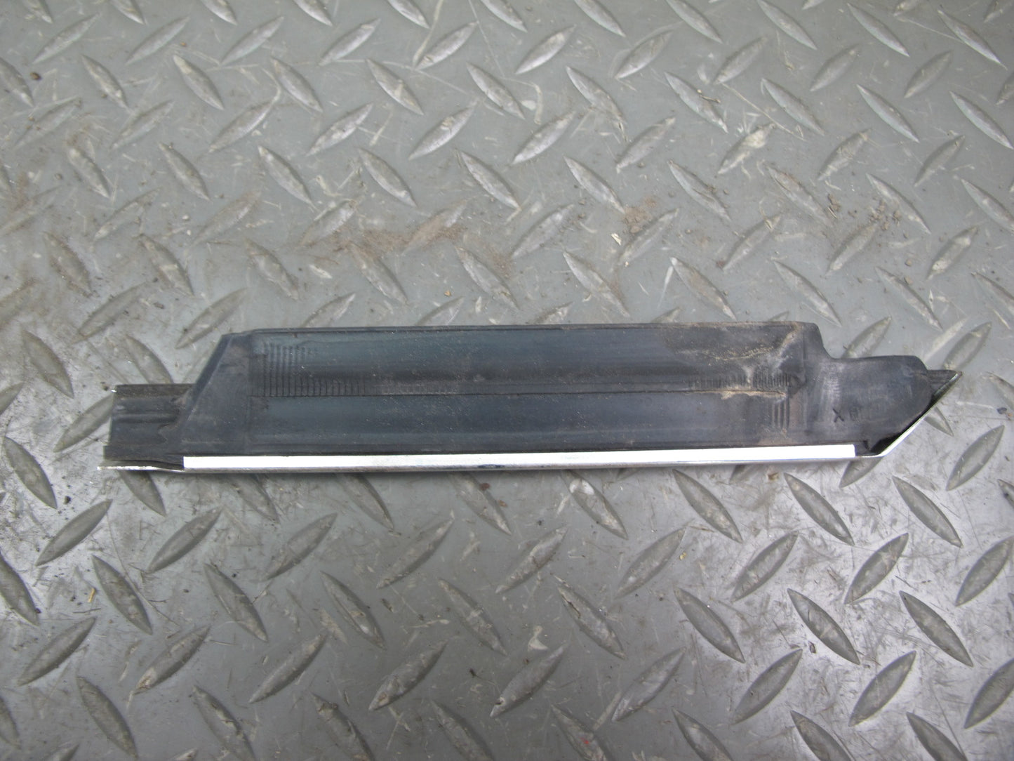 14-19 Maserati Ghibli Set of 4 Front Right & Left Door Molding OEM