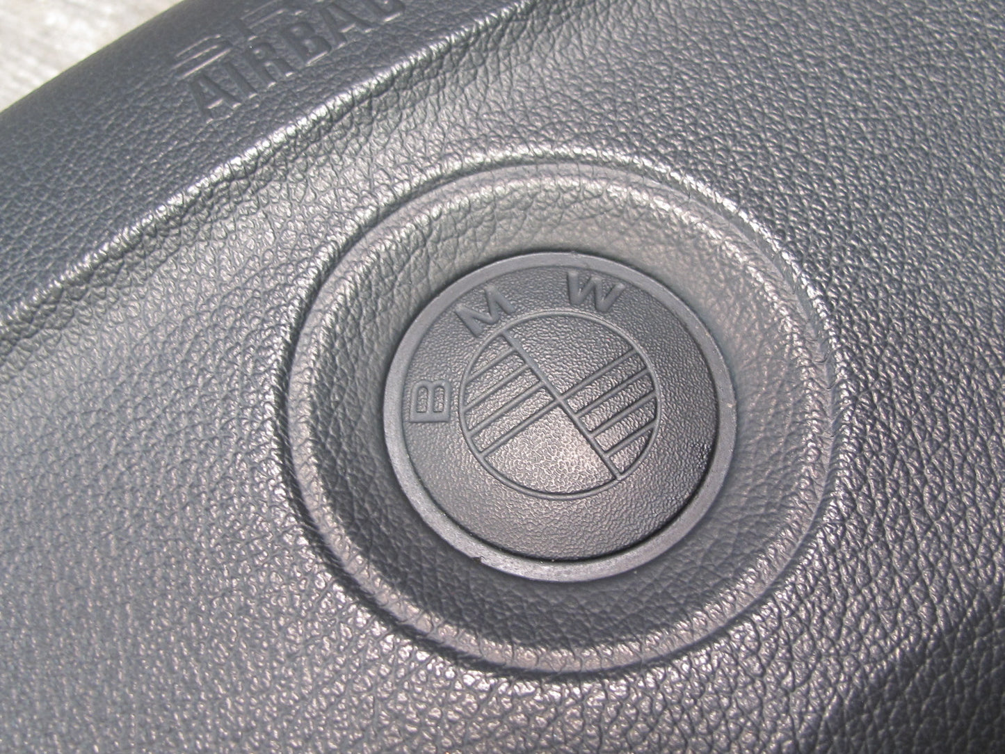 96-98 BMW E36 3-SERIES CONVERTIBLE FRONT LEFT DRIVER SIDE STEERING WHEEL SRS AIRBAG OEM