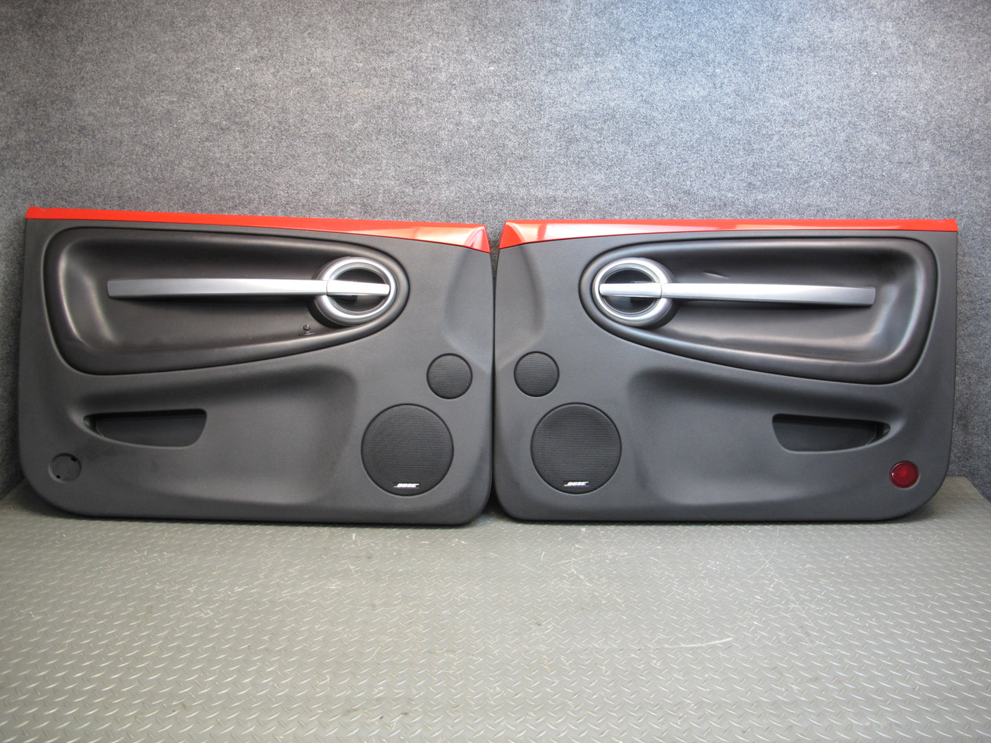 03-06 Chevrolet SSR Set of 2 Left & Right Interior Door Panel OEM