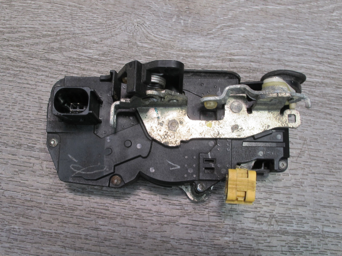 2003-2007 Hummer H2 Rear Right Passenger Side Door Lock Latch Actuator