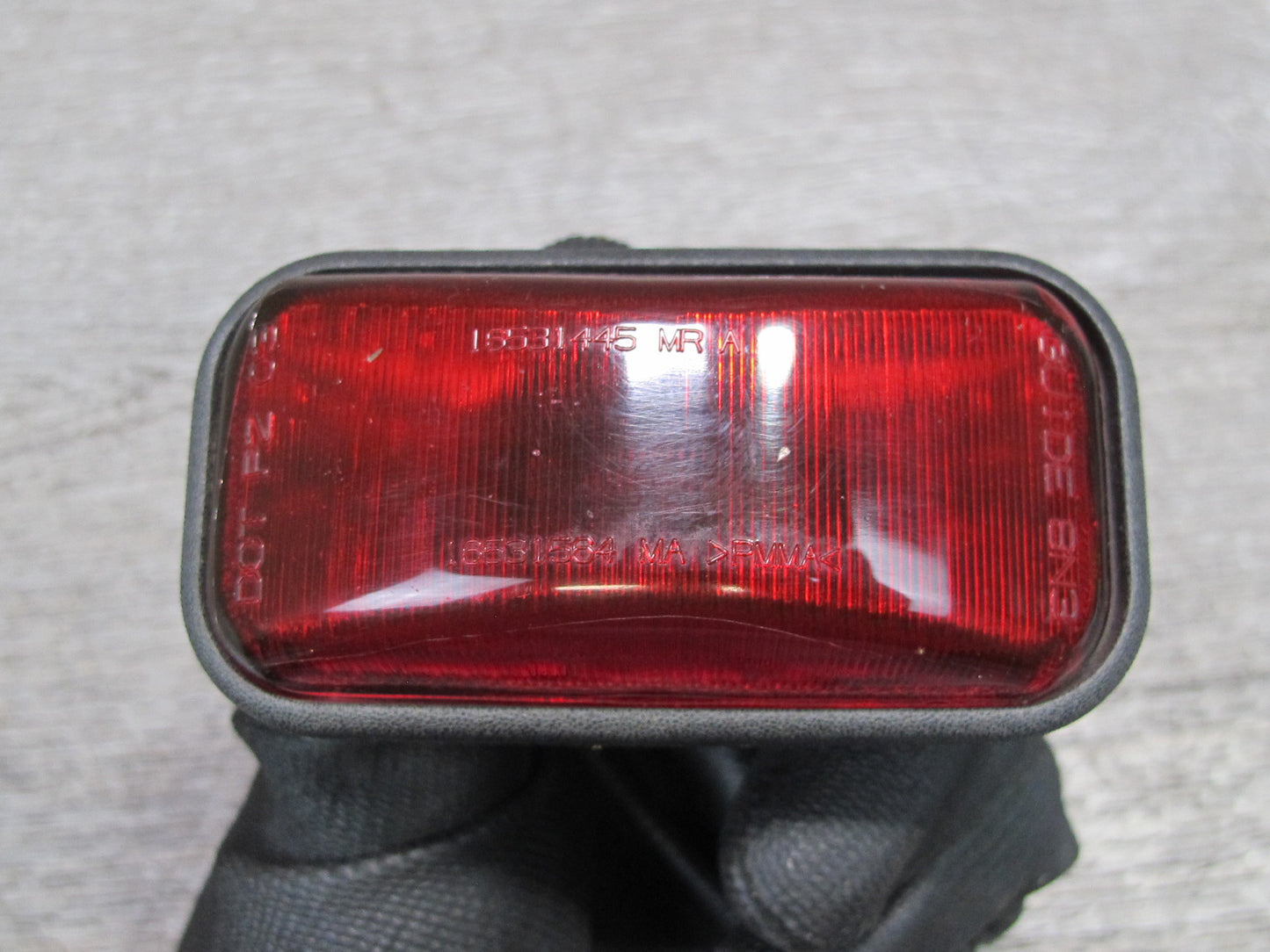 2003-2009 Hummer H2 Rear Upper Roof Clearance Marker Light Lamp Set of 3