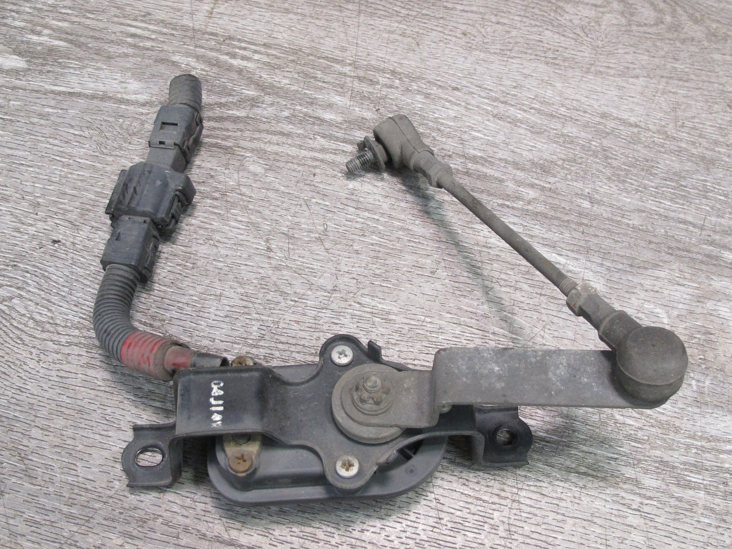 01-06 Lexus UCF30L LS430 Front Left Suspension Height Level Sensor OEM