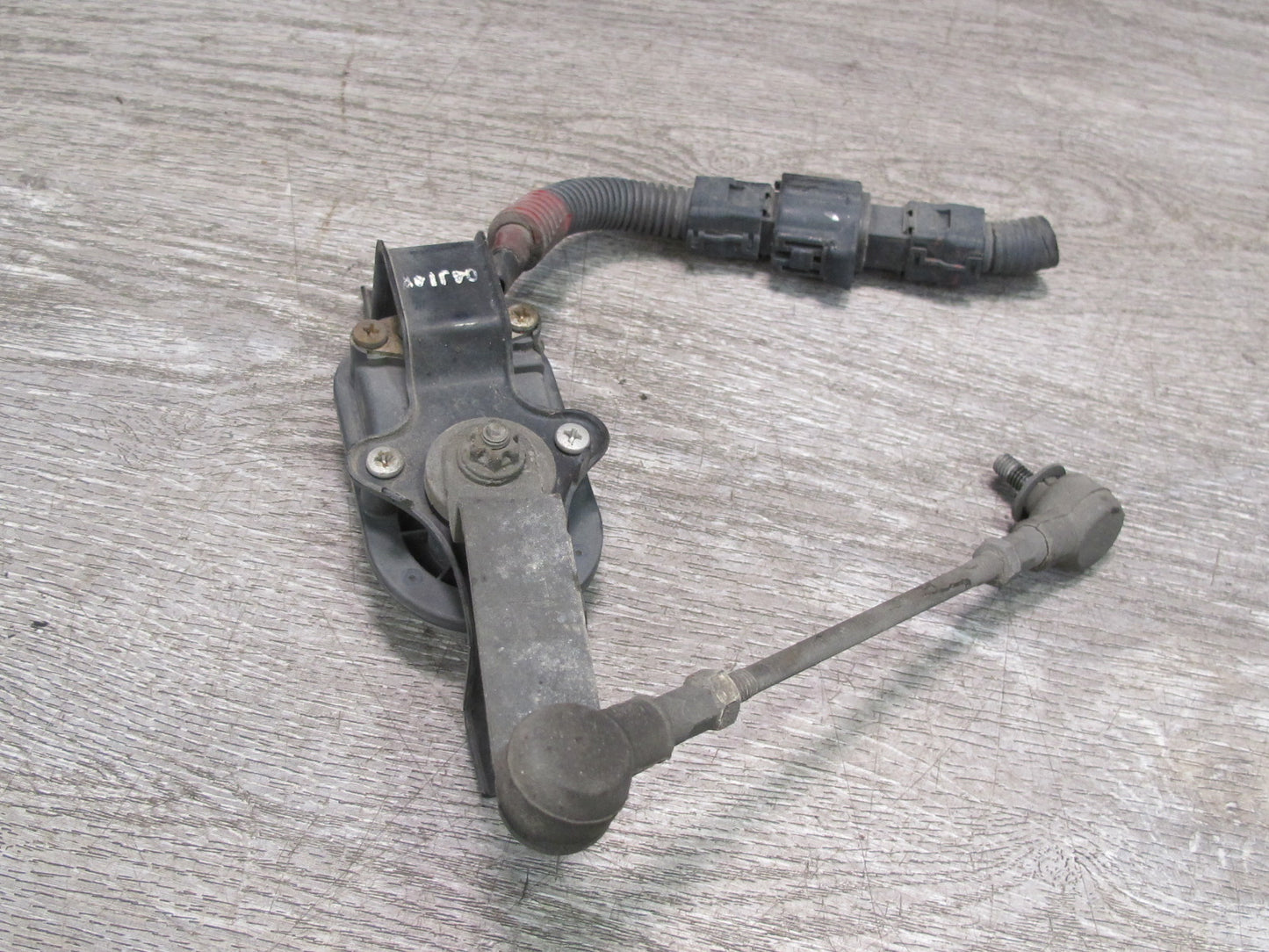 01-06 Lexus UCF30L LS430 Front Left Suspension Height Level Sensor OEM