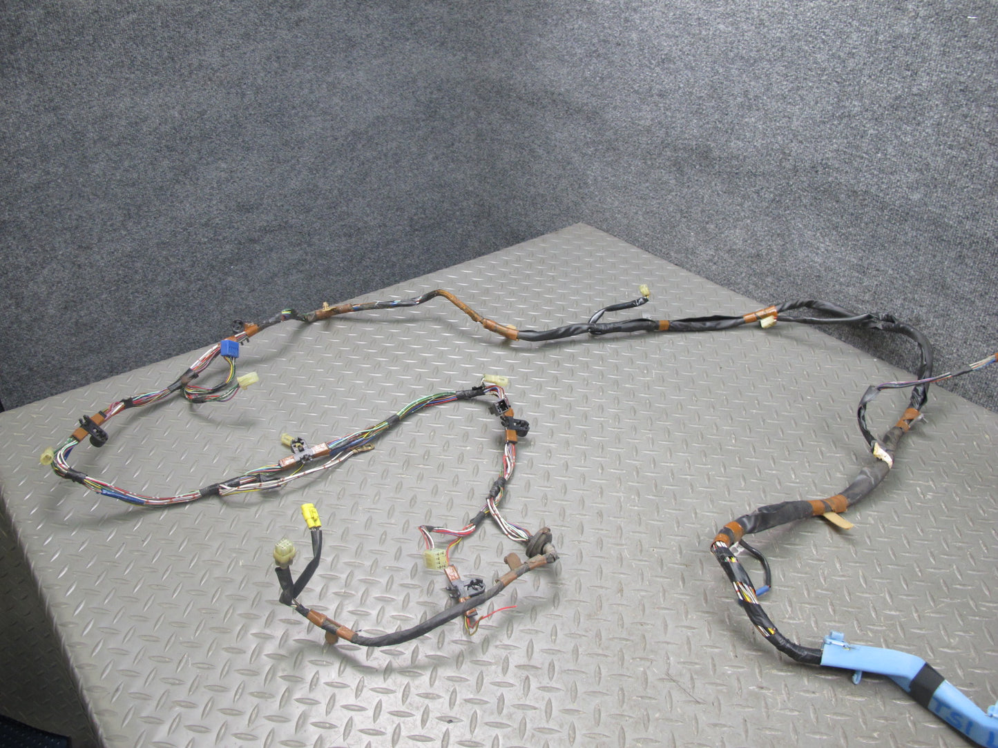 1987 Toyota Supra MA71 Rear Left Body Taillight Wire Wiring Harness OEM