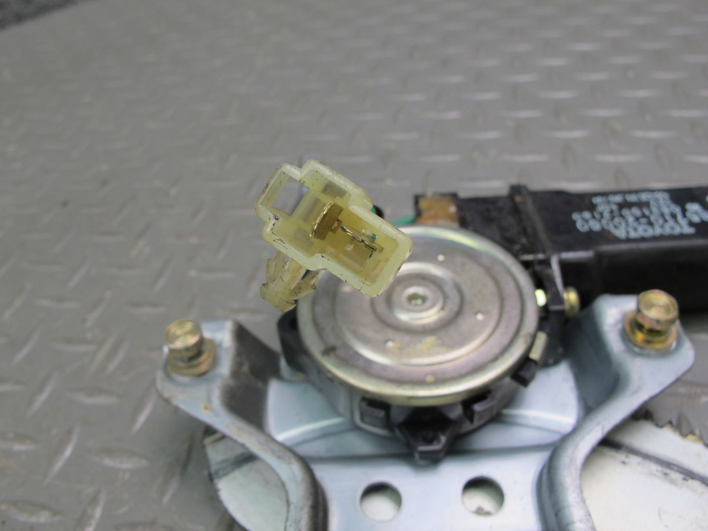 86-92 Toyota Supra MA71 Right Door Window Regulator w Motor OEM