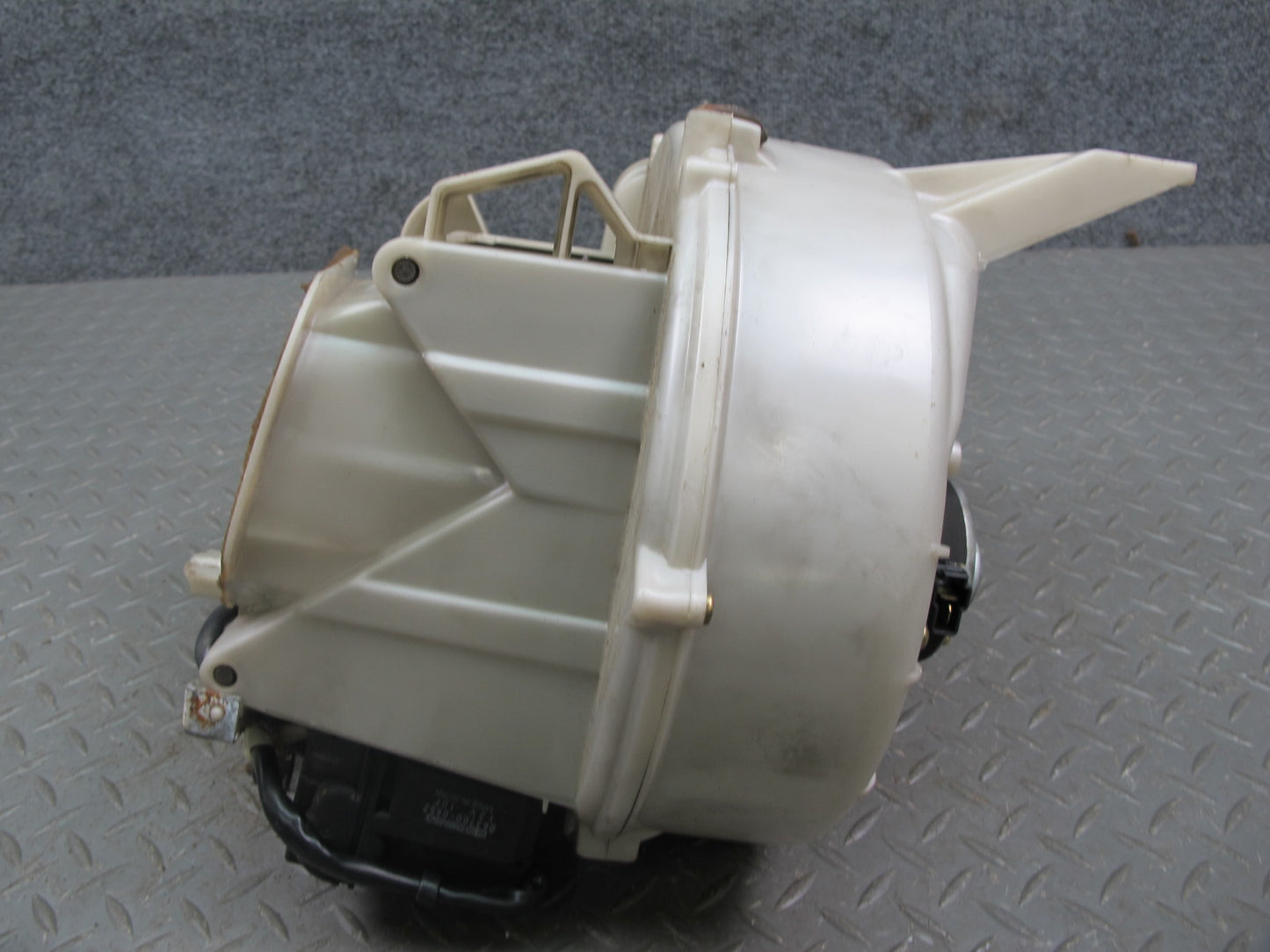 86-92 Toyota Supra MA71 Hvac Heater Blower Fan & Housing Assembly OEM