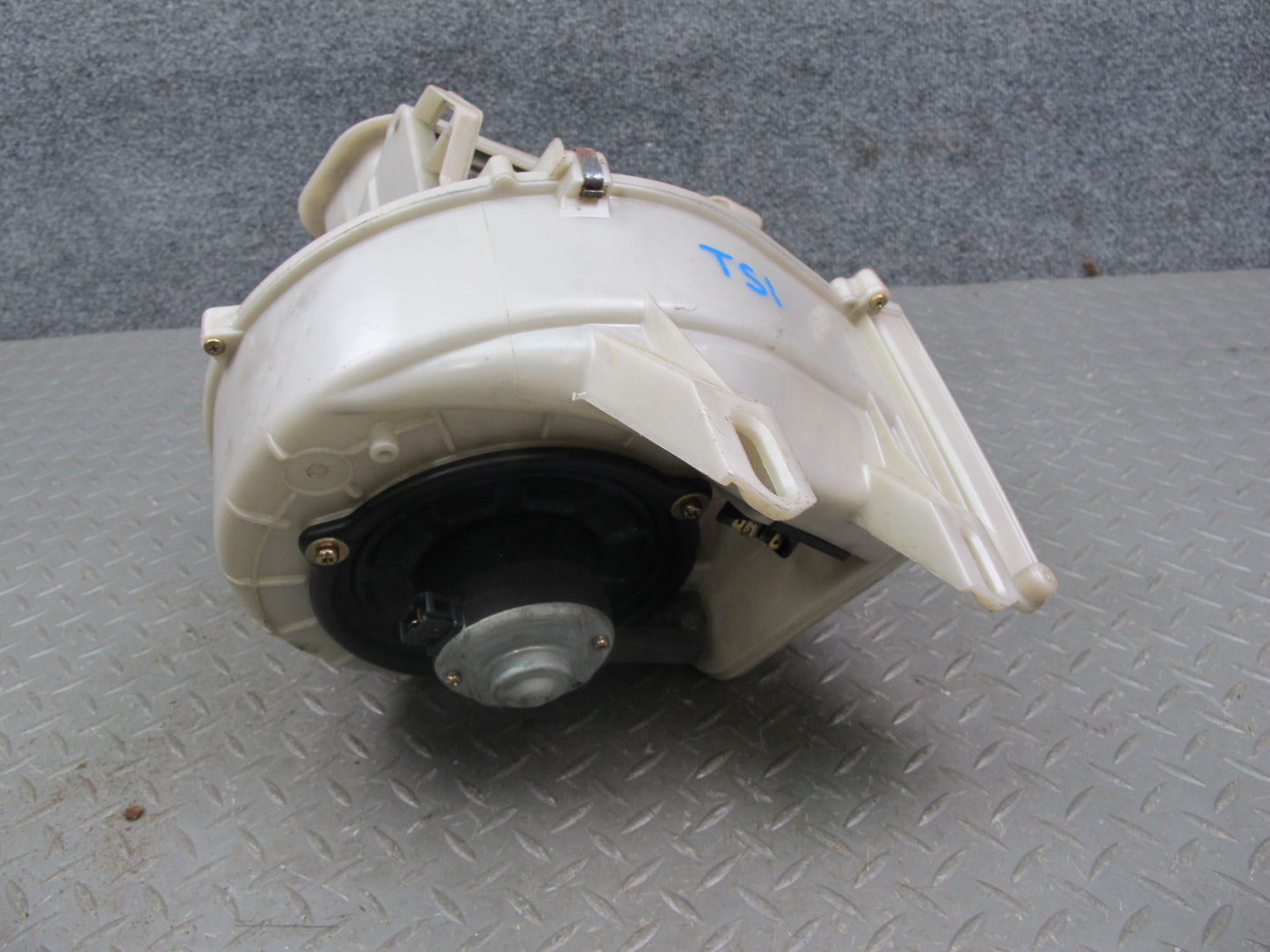 86-92 Toyota Supra MA71 Hvac Heater Blower Fan & Housing Assembly OEM