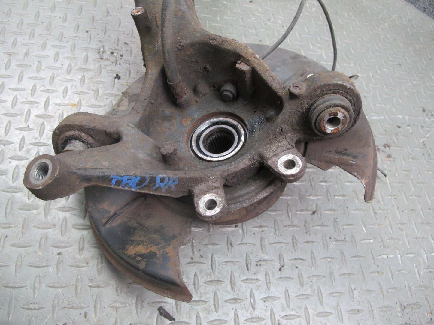 94-97 BMW E36 Conv RWD Rear Right Trailing Arm Knuckle Wheel Hub Bearing OEM
