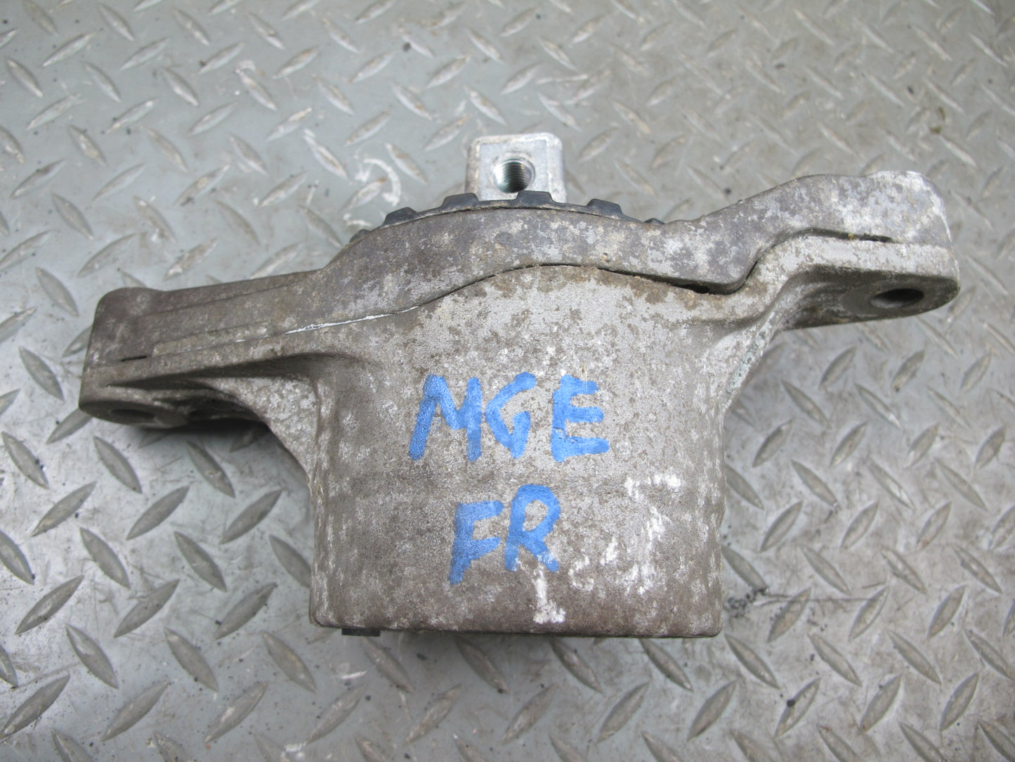 14-19 Maserati Ghibli SQ4 Front Right Left Engine Motor Mount Support Set OEM