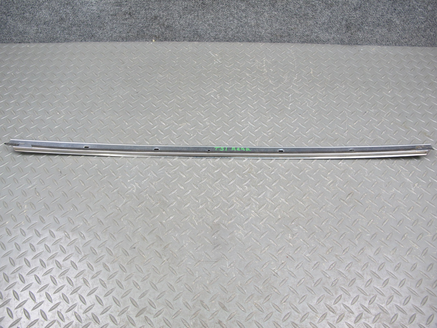 87-92 Toyota Supra MA71 Targa Roof Door Glass Weatherstrip Guide Set OEM
