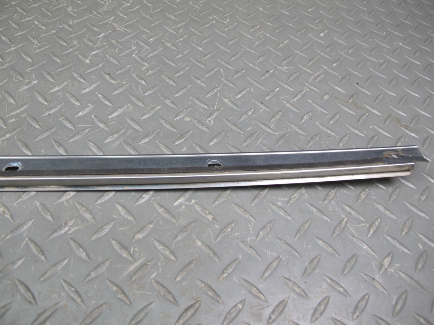 87-92 Toyota Supra MA71 Targa Roof Door Glass Weatherstrip Guide Set OEM