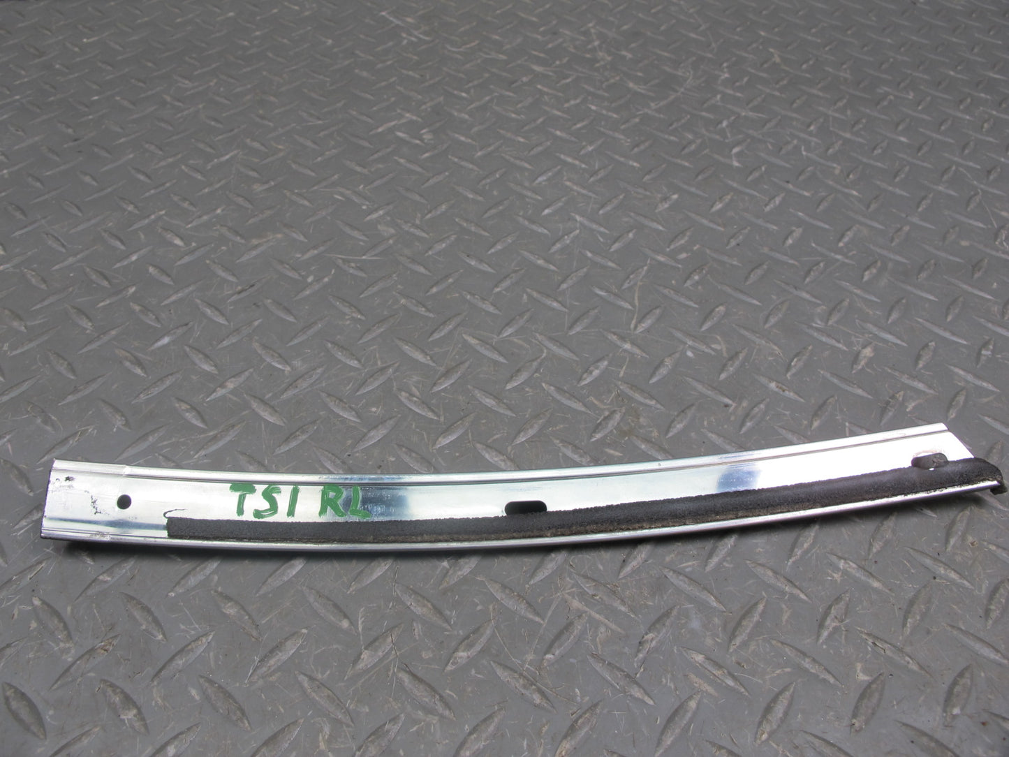 87-92 Toyota Supra MA71 Targa Roof Door Glass Weatherstrip Guide Set OEM