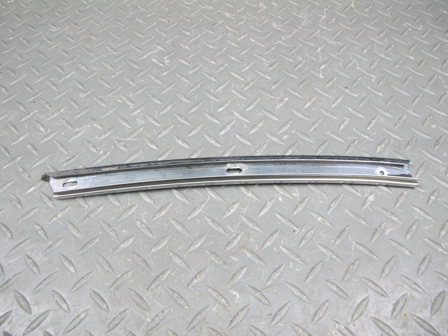 87-92 Toyota Supra MA71 Targa Roof Door Glass Weatherstrip Guide Set OEM